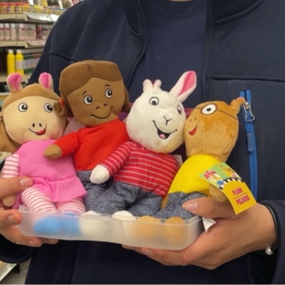 Arthur Plushie Collection Plush Toy Set - Picture 2 of 2